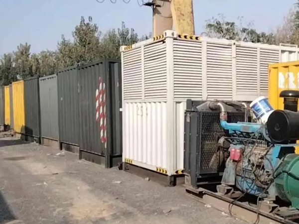 下陆200KW柴油发电机机组每小时油耗是多少?